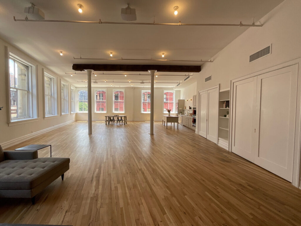 66292e1c24002_Studio_300009