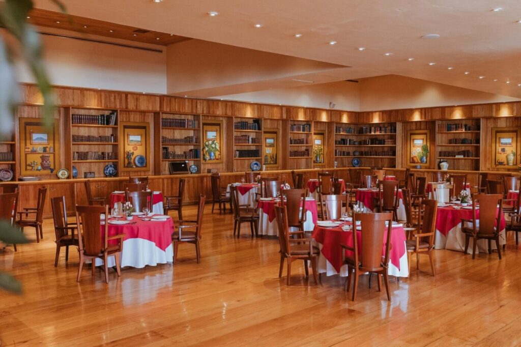 f243293f7616414ab29ff03726cc01f5_LARGE